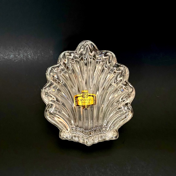 Vintage Zajecar Crystal Shell Trinket Box made in Yugoslavia - Picture 1 of 8